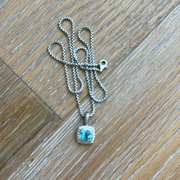 David Yurman Petite Albion® Pendant Necklace in Blue Topaz and Pave Diamonds - Picture 4 of 9